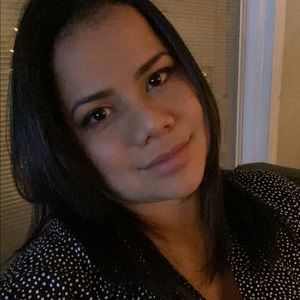 Meet your Posher, Ana carlota